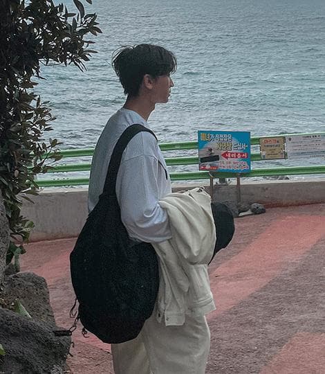 long sleeved t-shirt